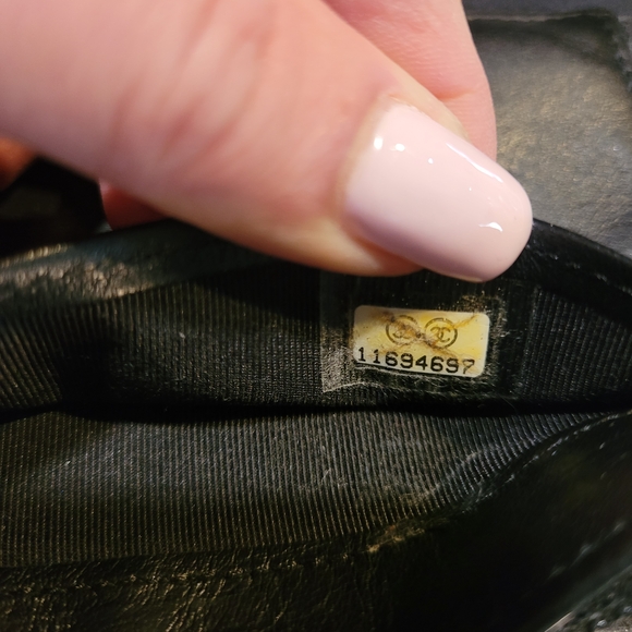 Chanel Black Quilted Leather Wallet - Picture 3 of 6